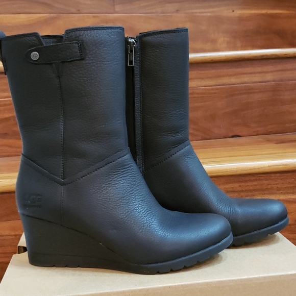 ugg potrero wedge boot